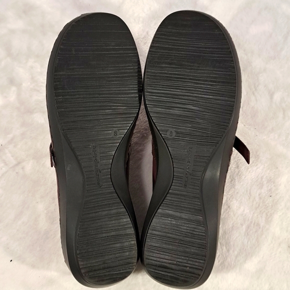 Easy Spirit Shoes - Picture 4 of 7